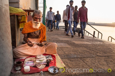 Sadhu Sui Ghat Di Dwarka - Gujarat