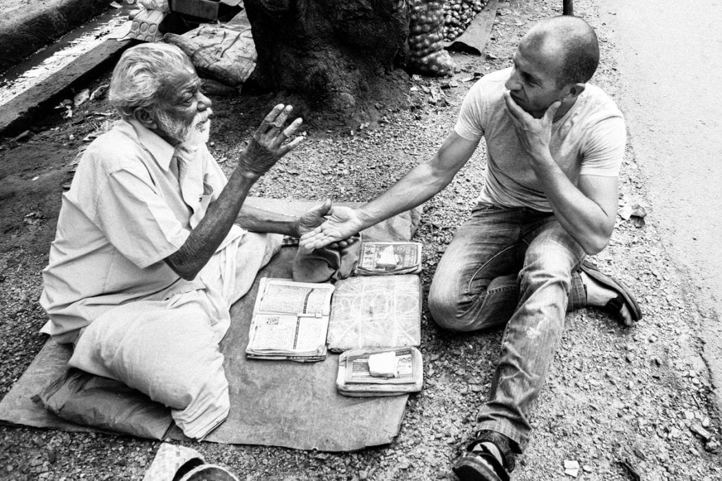 Massimo Basso proprietario del blog Viaggio ControMano: con un indovino in India