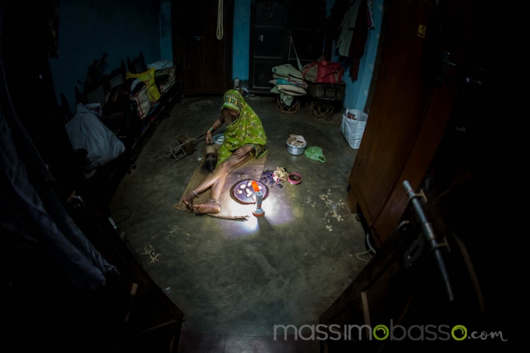 Filatura Del Baco Da Seta A Mano India Orissa