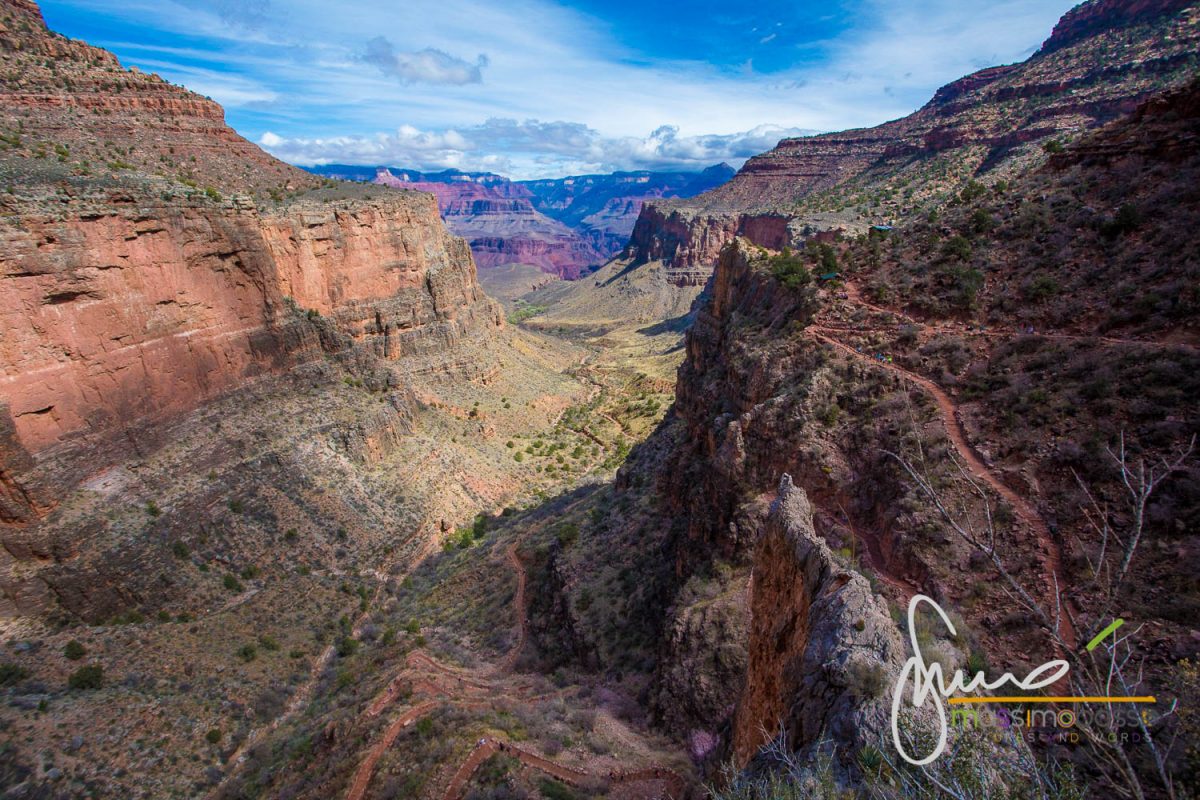 Bright Angel Trail - Panorama Con Vista Del Sentiero In Discesa