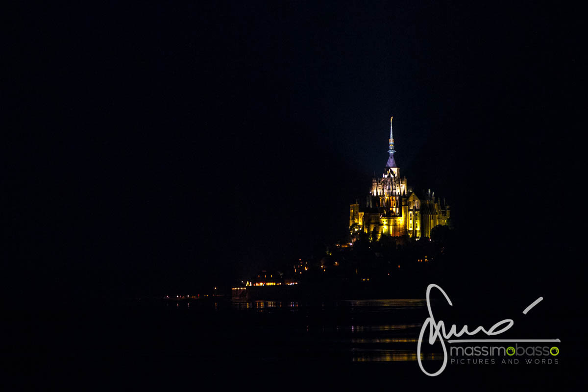 Mont Saint-Michel dalla baia