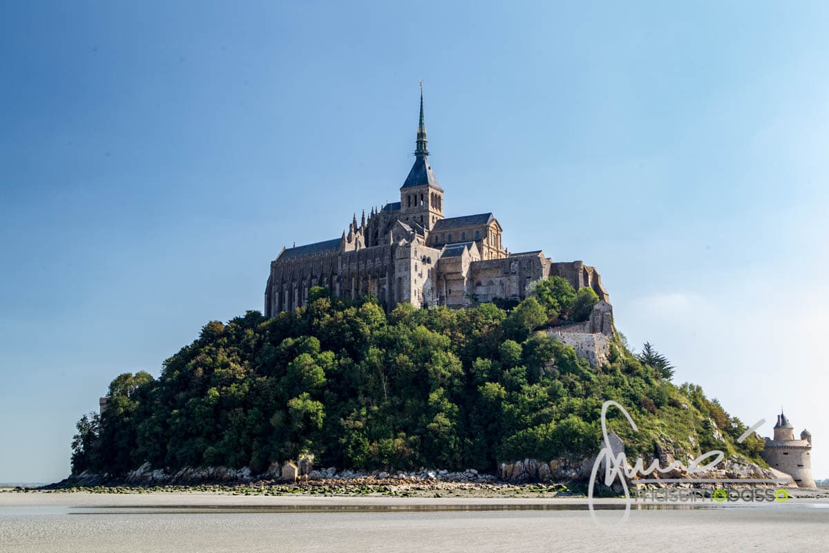Mont Saint-Michel dalla baia