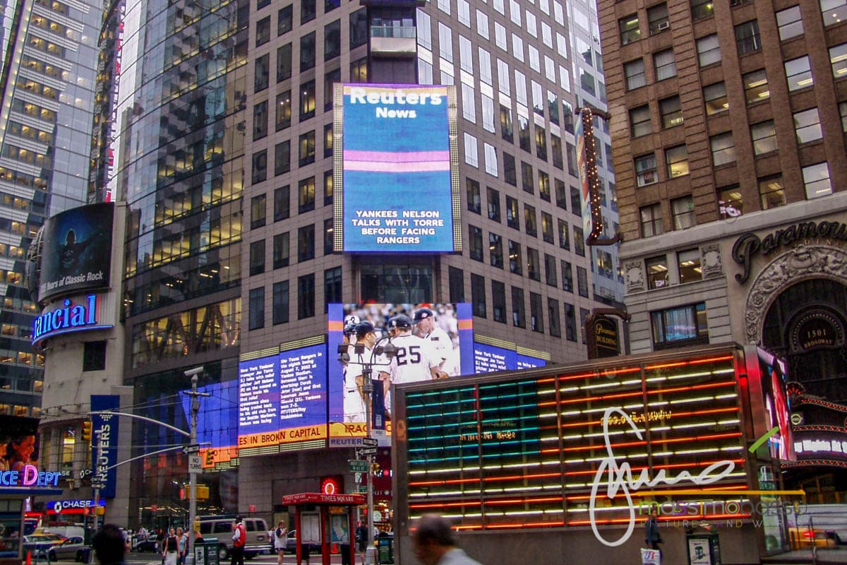 New York a maggio 2025 - immagini di repertorio anno 2003-4