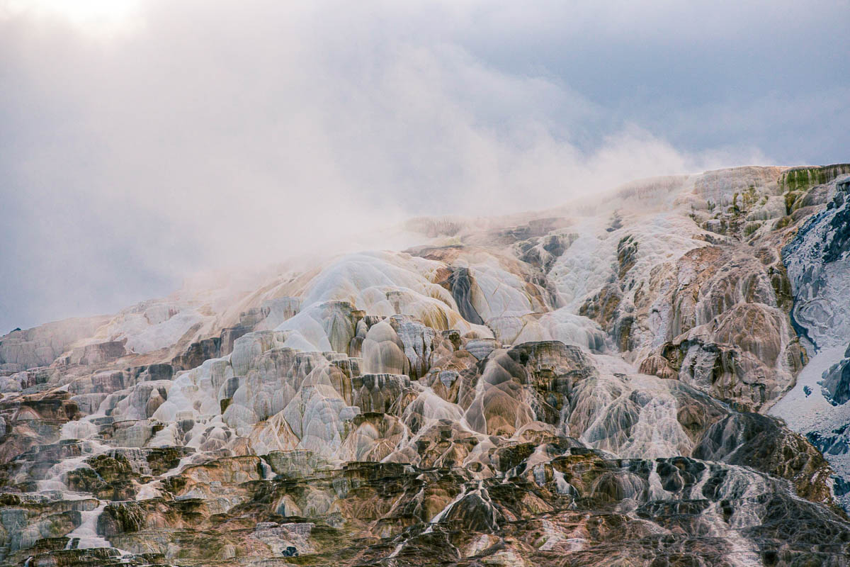 Formazioni Calcaree A Mammoth Hot Springs Yellowstone