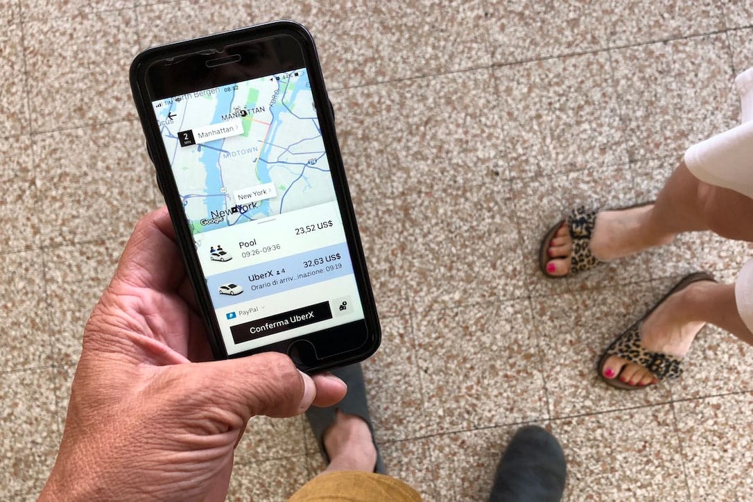 Uber: app per cellulare al posto dei Taxi
