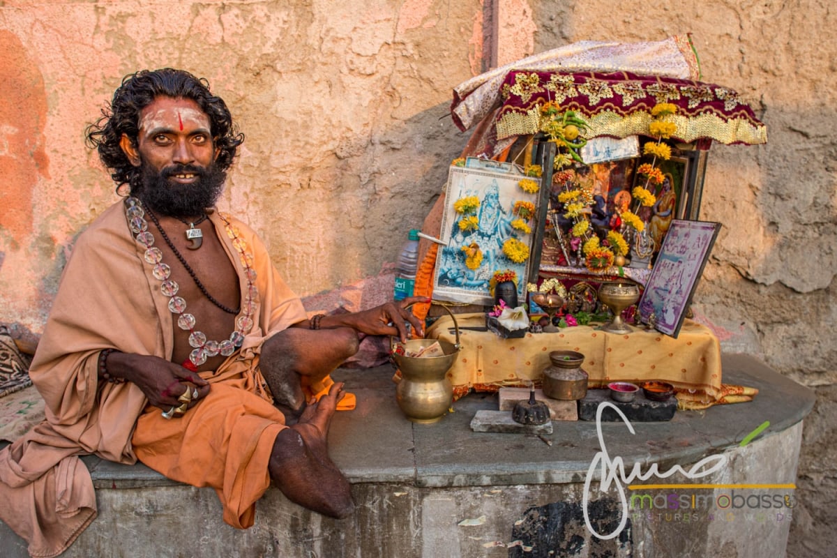 Sadhu O Baba A Dwarka - Gujarat - India