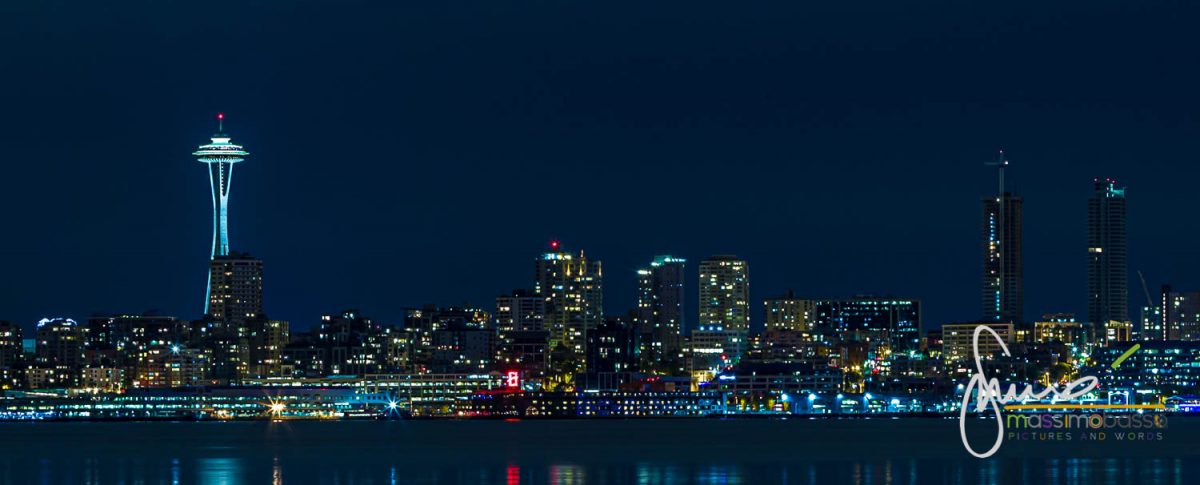 Vista Notturna Di Seattle Con Lo Space Needle Da Harbor Ave Vista Point