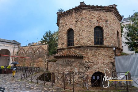 Il Battistero degli Ariani a Ravenna
