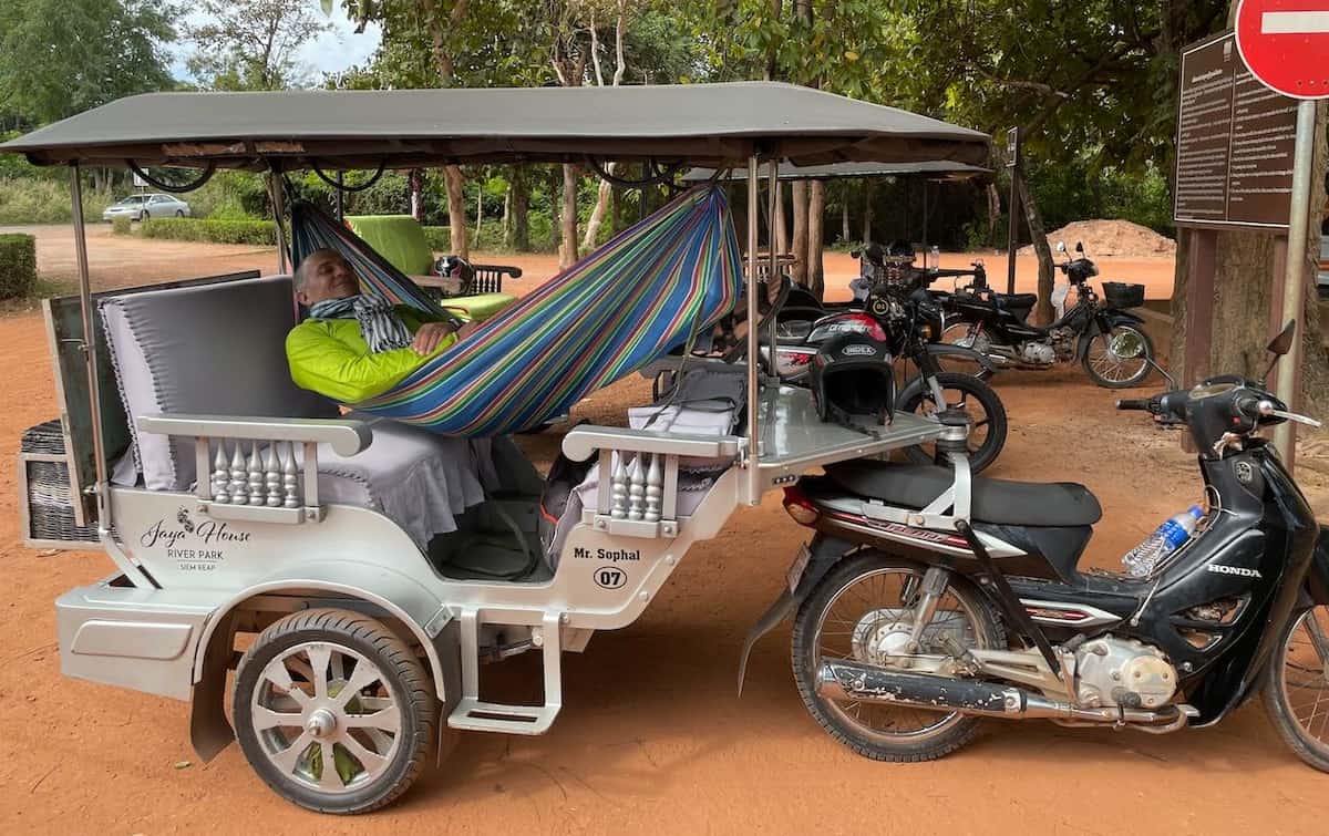 Questo sono io su un tuktuk a Banteay Srei