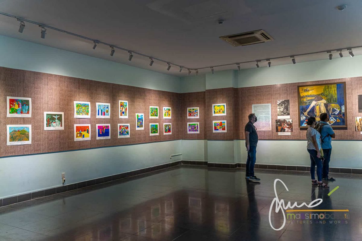 Mostra Di Dipinti Di Bambini. Come Un Bimbo Vede La Guerra In Vietnam