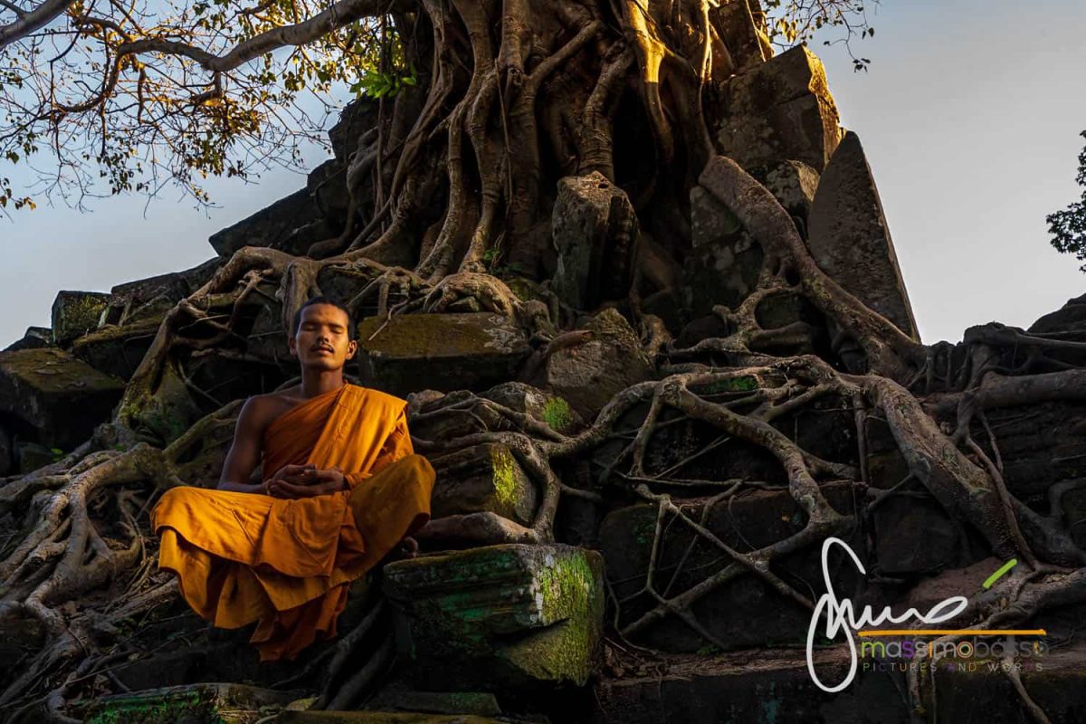 Monaco in meditazione - Cambogia