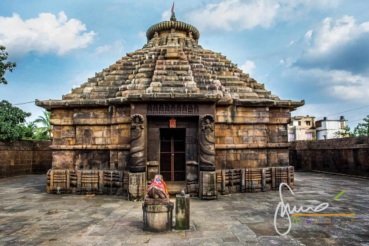 Tempio Di Meghesvar Dedicato A Shiva, Davanti All'ingresso Il Toro Nandi - Orissa