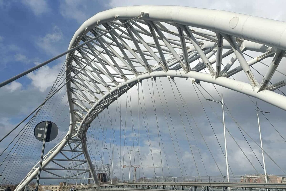 Roma Moderna - Ponte Settimia Spizzichino 2