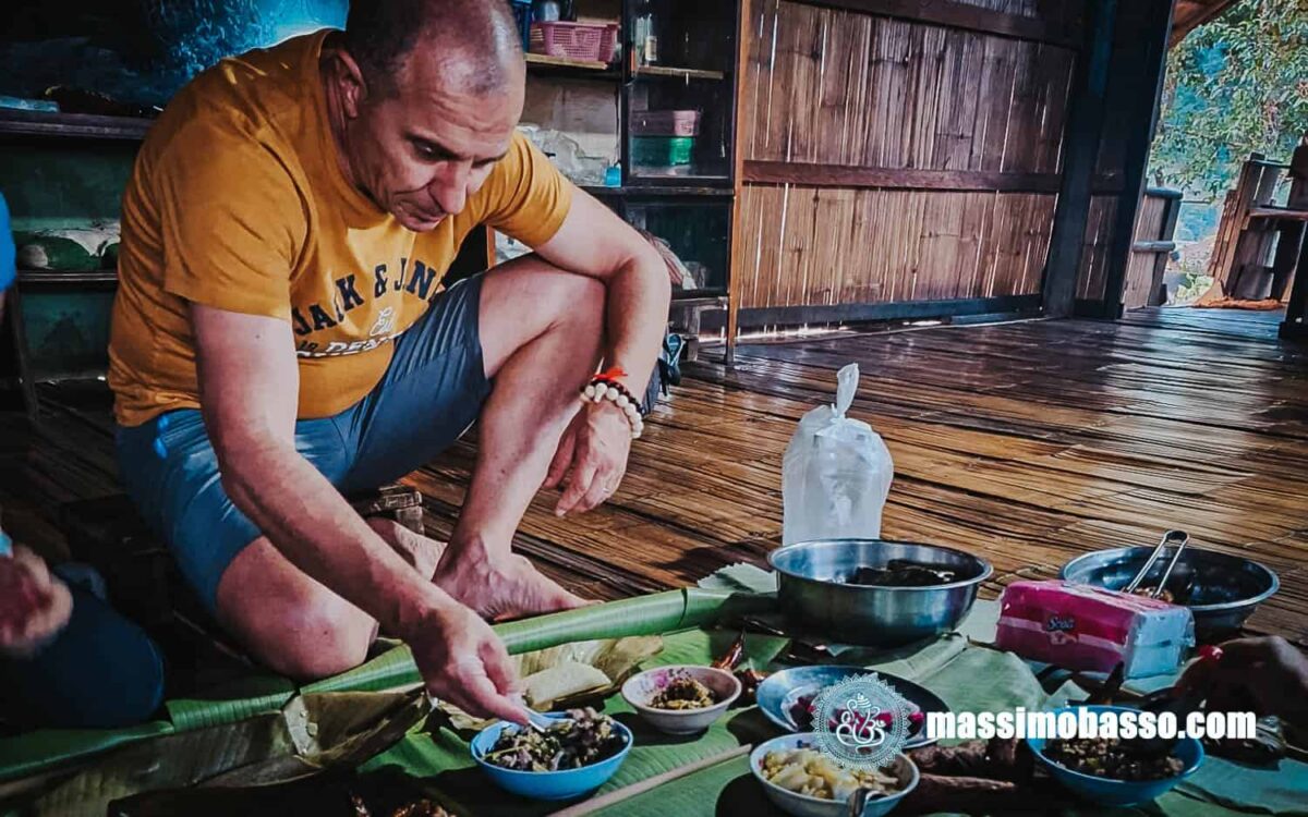 Cibo In Una Casa Lahu In Thailandia