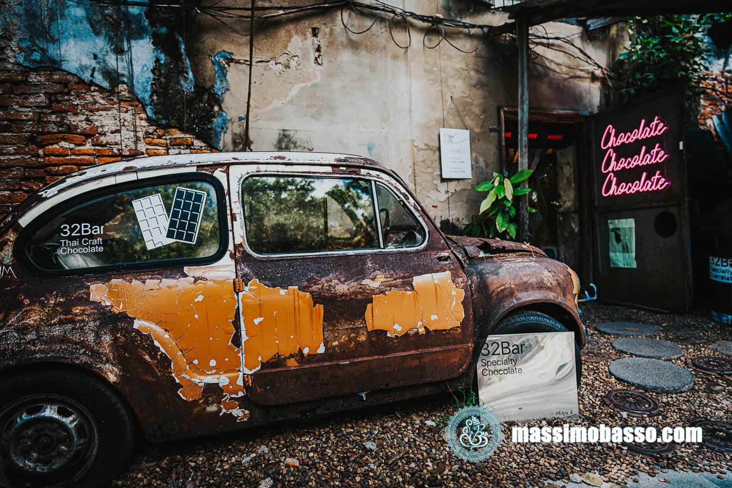 32 Bar - Turtle Car - La Vecchia 600 Di Talat Noi - Bangkok