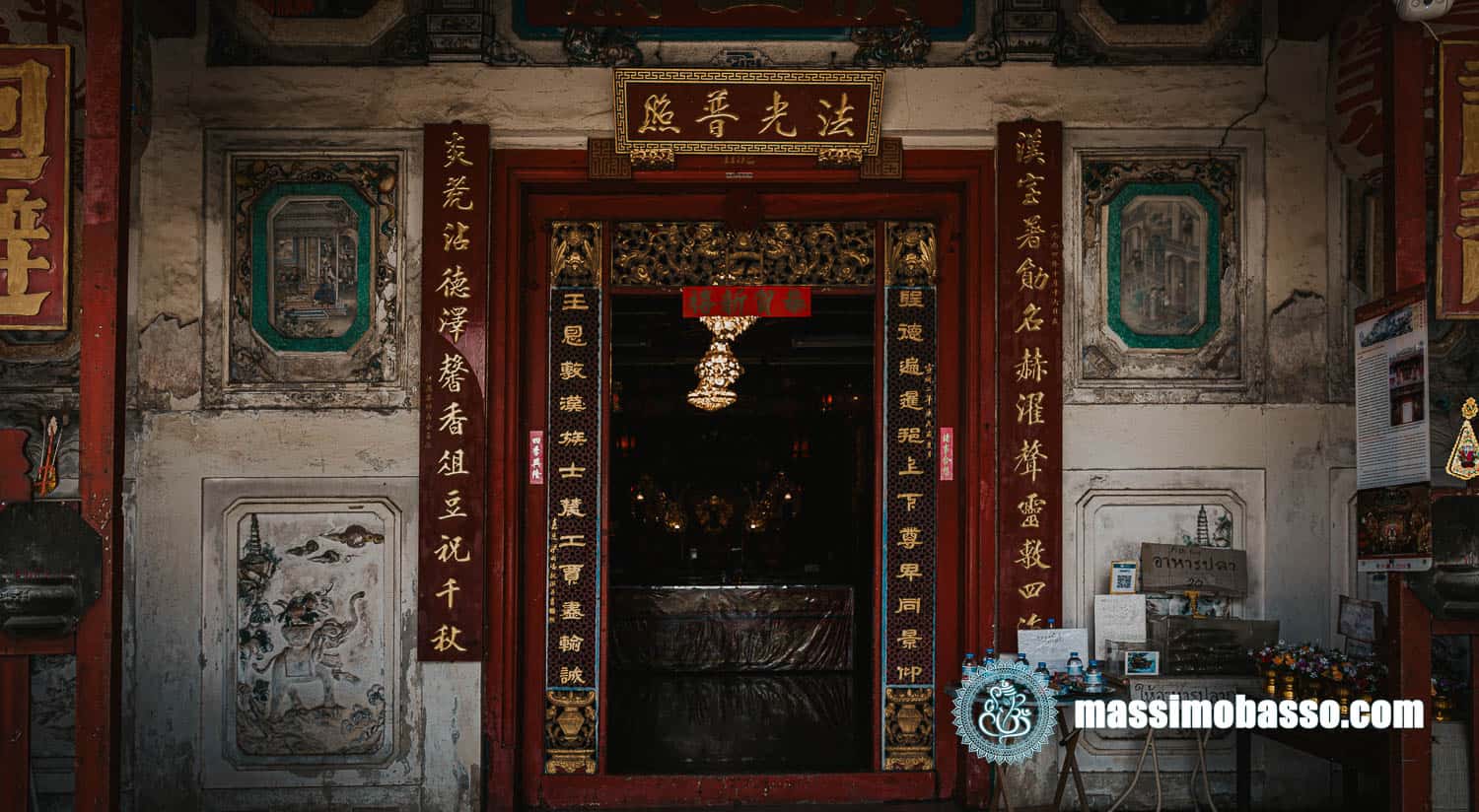 Talat Noi - San Jao Rong Kueak - Santuario Del Ferro Di Cavallo -Bangkok