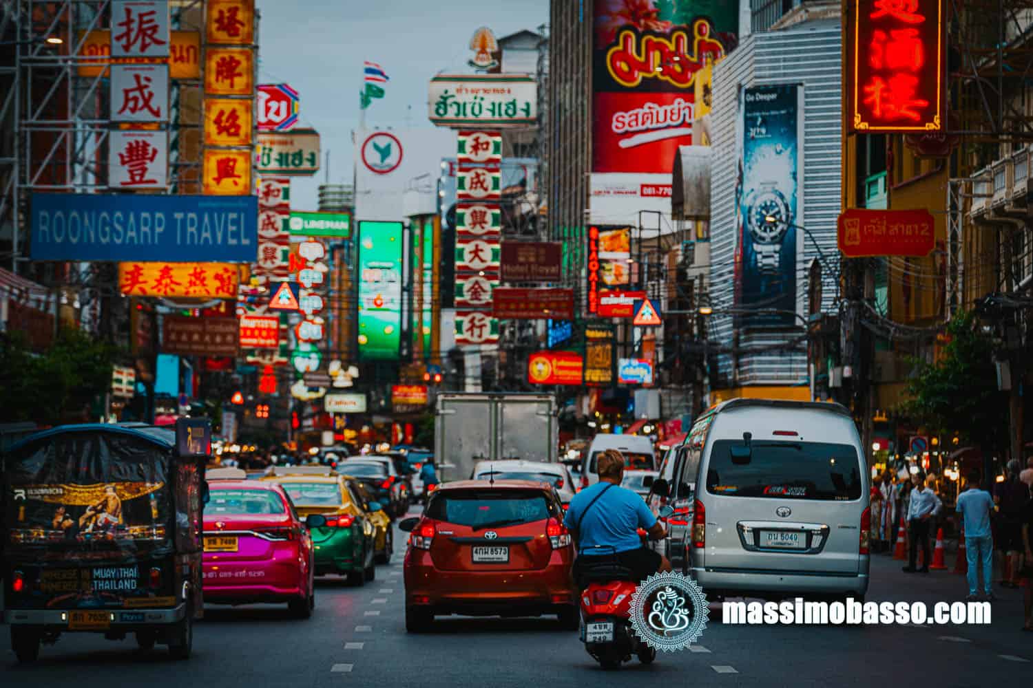 eSIM Thailandia e Sud Est Asiatico- Chinatown di Bangkok