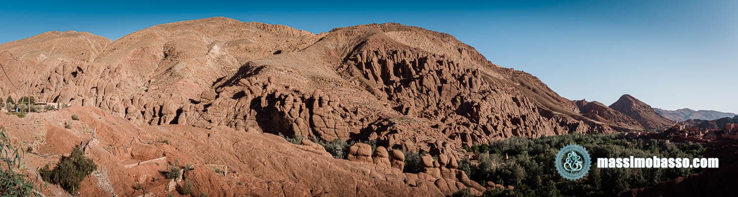Nella valle del Dades tra le rocce rosse delle Monkey Fingers.