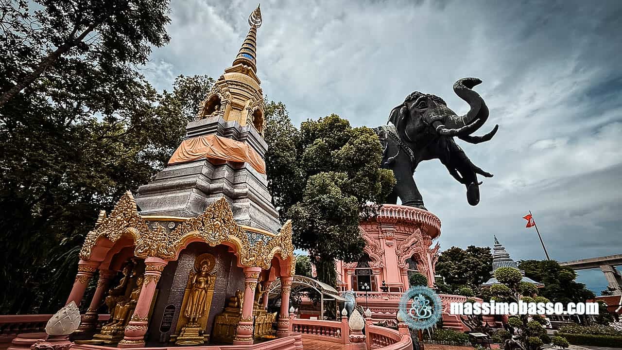 Museo Erawan a Bangkok elefante a tre teste -3